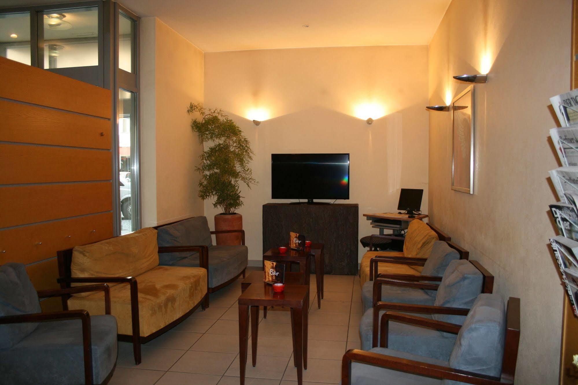 Western Kantstrasse 4* Berlin