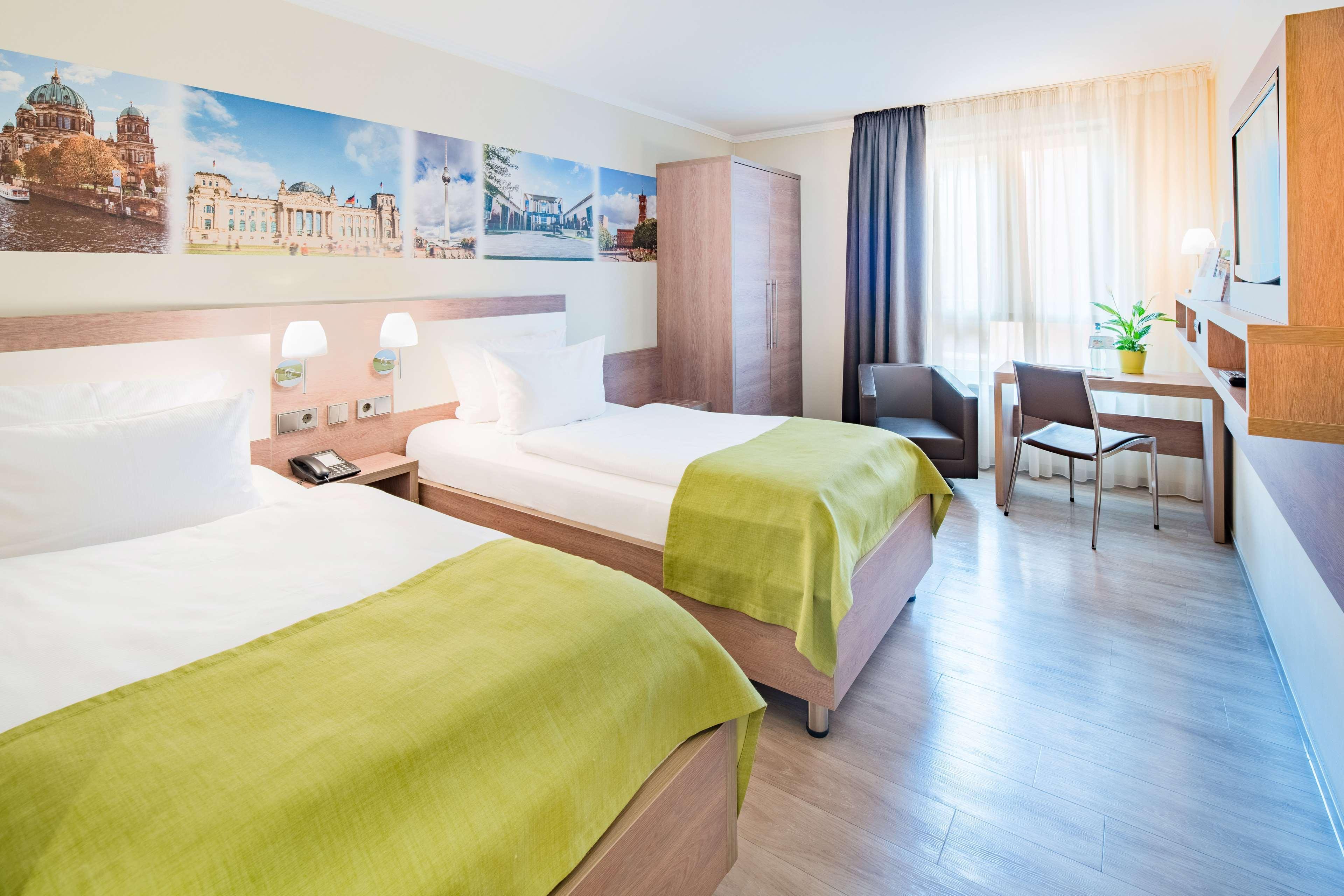 Western Kantstrasse Hotel 4*